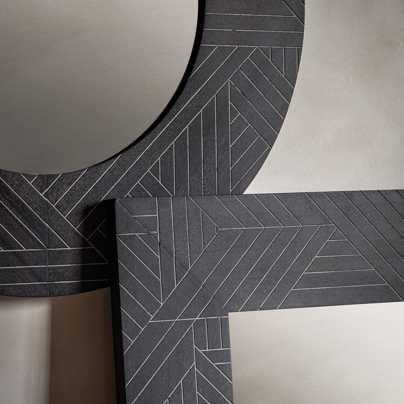 Natori round wall mirror with geometric frame | malletandplane.com