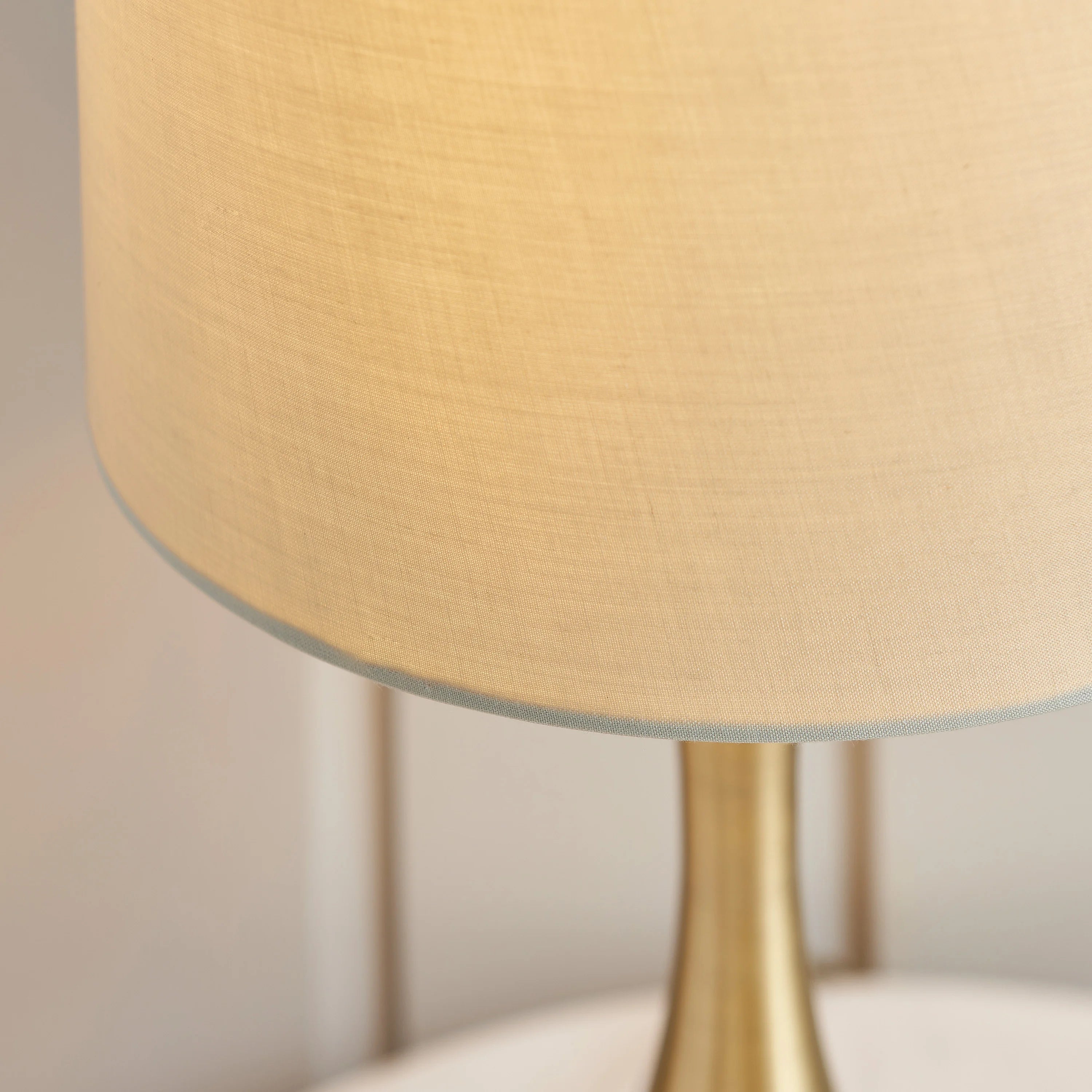 Brass Bedside Table Lamp – Piccadilly – Taupe Shade