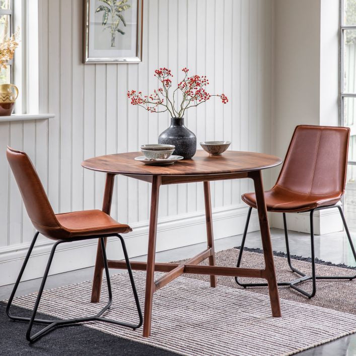 CADIZ solid walnut 4 seater round dining table | malletandplane.com