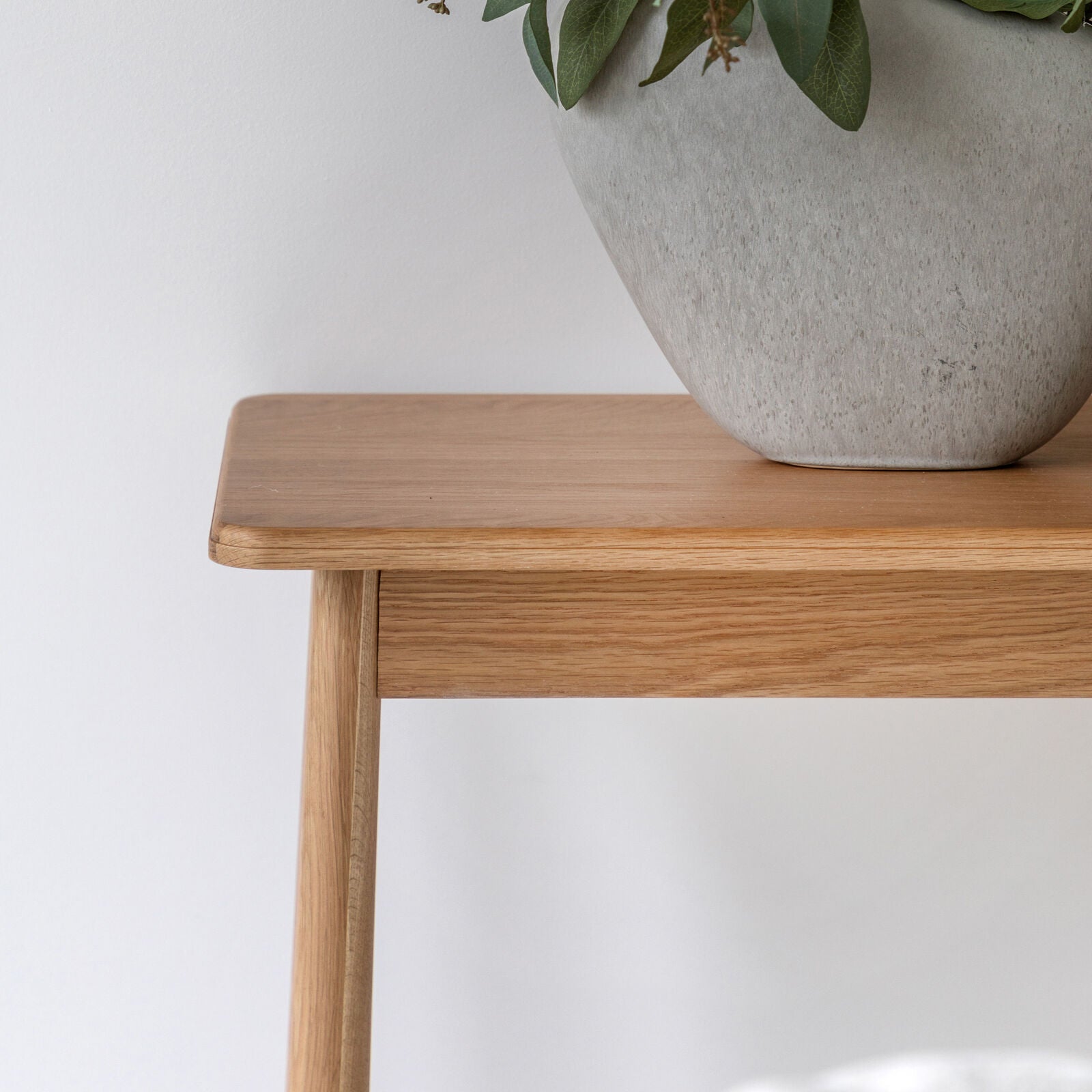 Axel natural oak console table | malletandplane.com