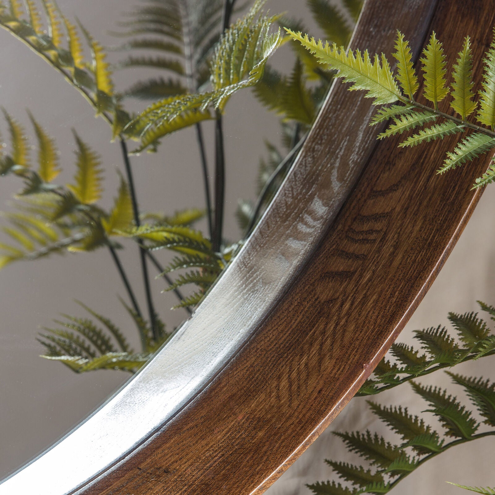 KEATON Large Walnut Round Mirror – Solid Wood Bevelled Frame | malletandplane.com