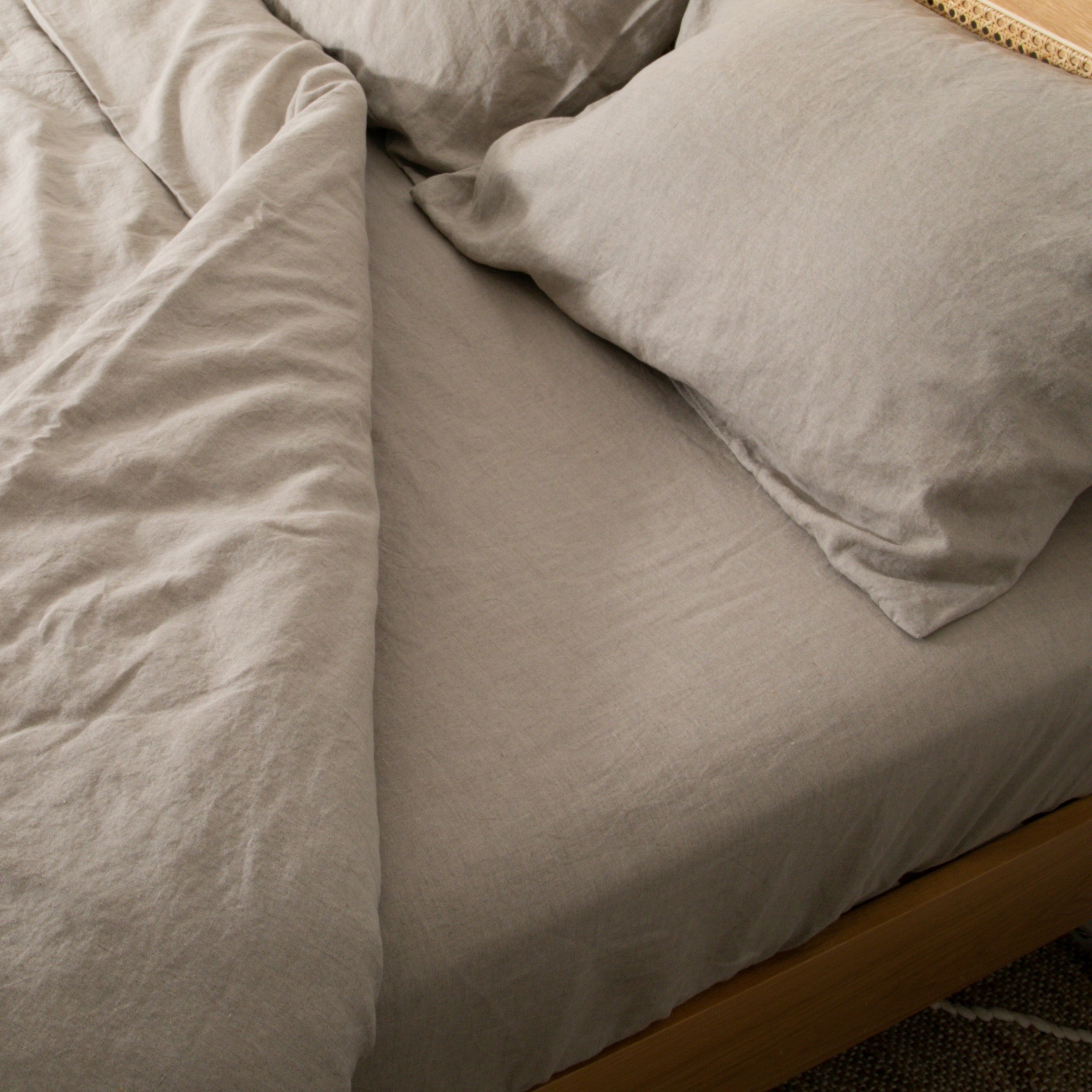 Native Linen King Size Fitted Sheet - Oat | malletandplane.com
