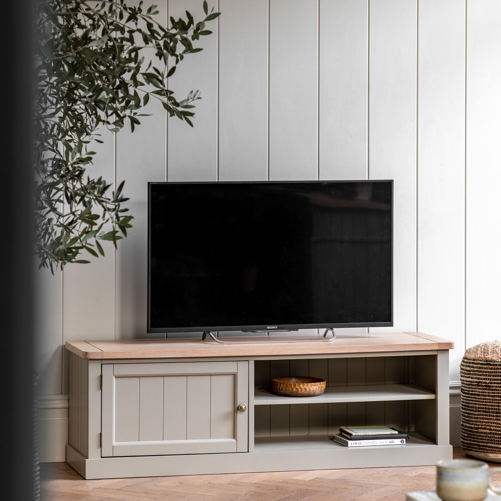 Sven painted TV stand with shelves, cupboard and oak top | malletandplane.com