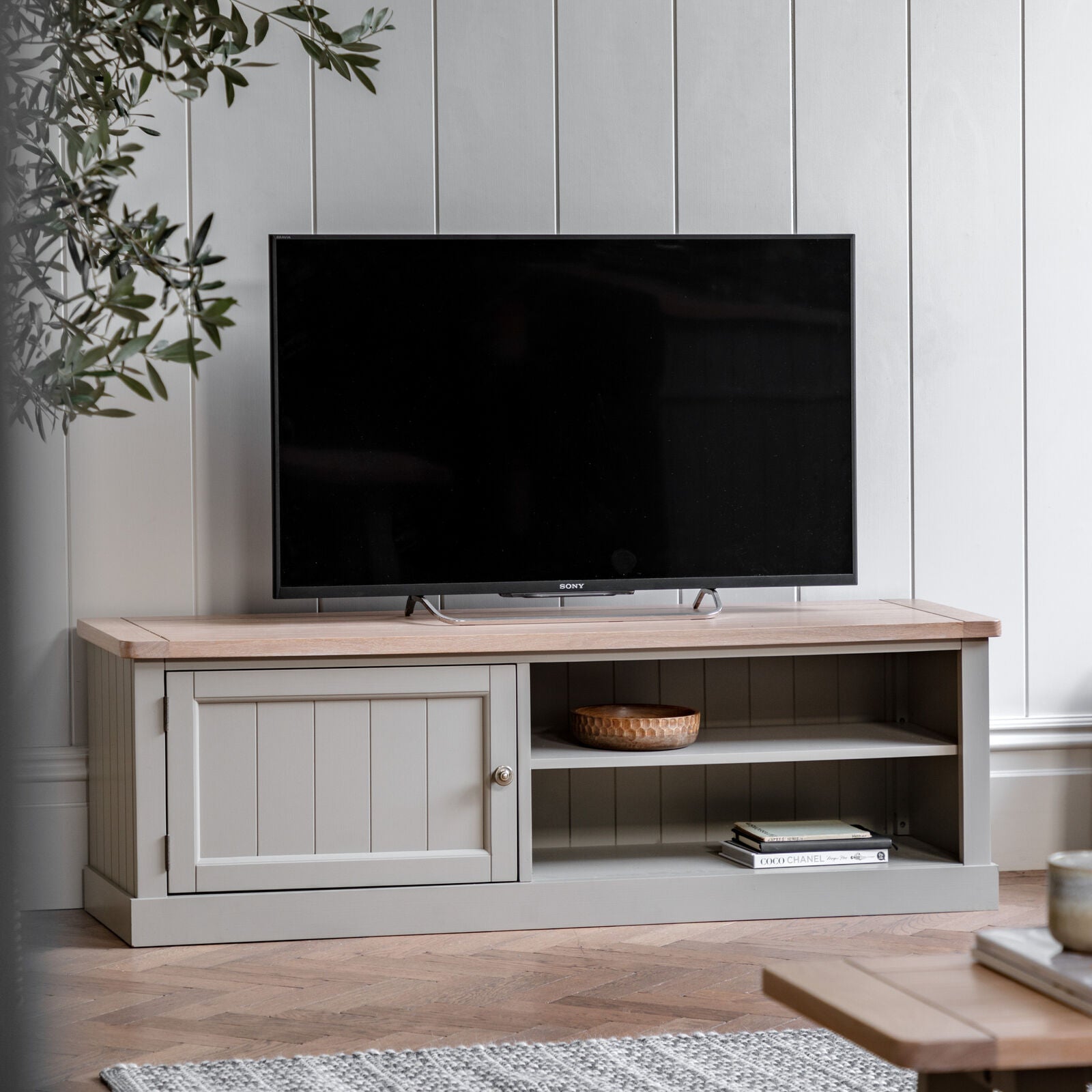 Sven painted TV stand with shelves, cupboard and oak top | malletandplane.com