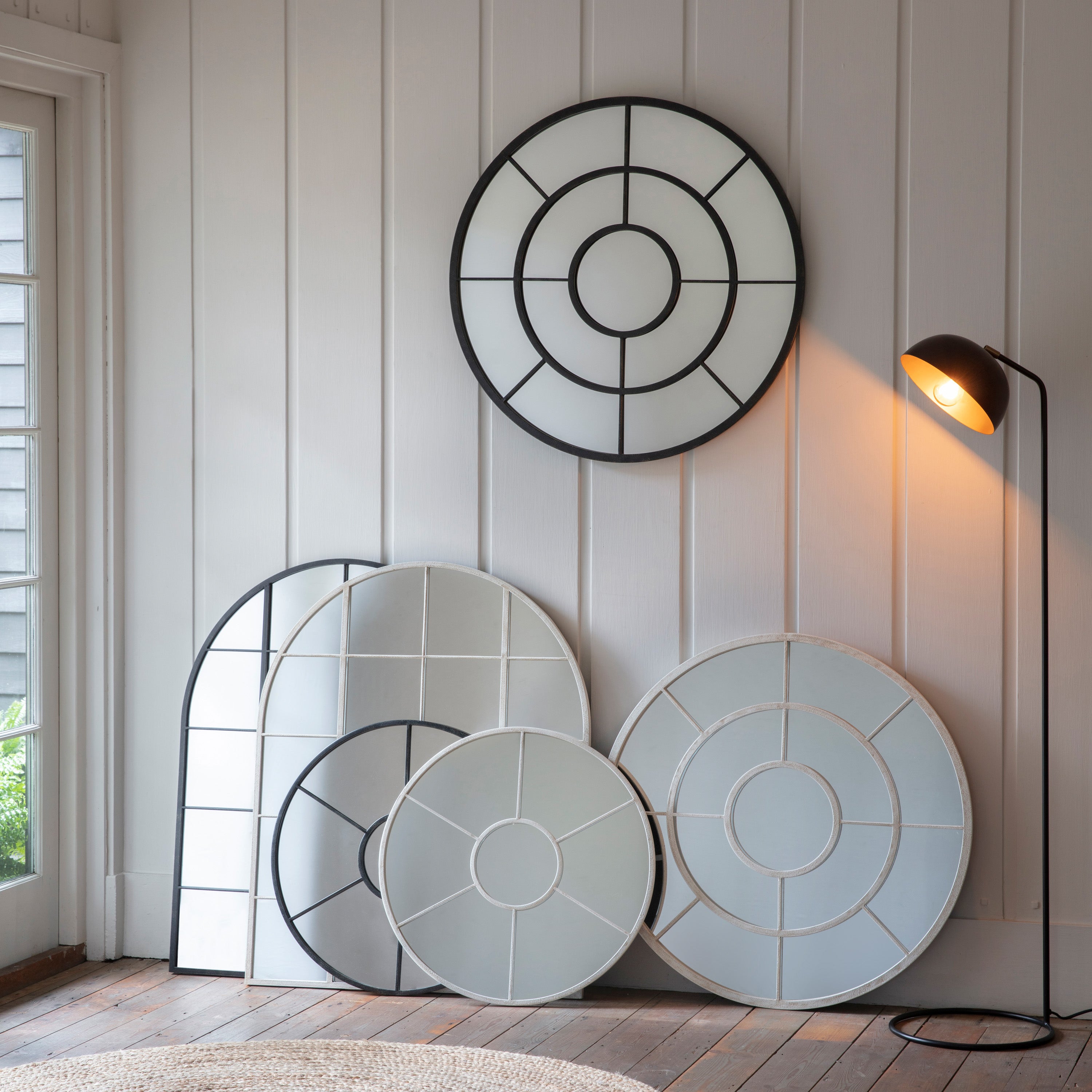 Hampstead Arch Mirror Black - detail and lifestyle view 3