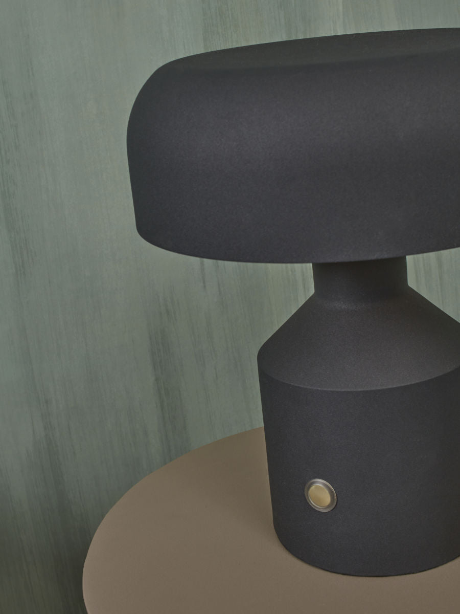 Porto metal table lamp with a mushroom silhouette in black, sand or terracotta | malletandplane.com